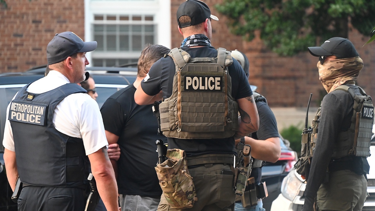 В Вашингтоне ввели комендантский час для несовершеннолетних В Вашингтоне ввели комендантский час для несовершеннолетних