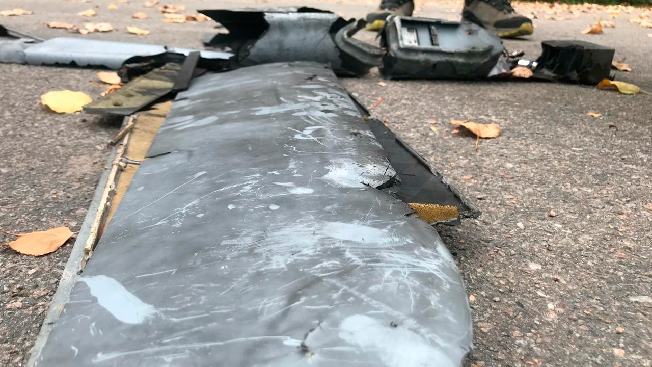 В Ростове-на-Дону после атаки БПЛА выбило стекла в детском саду В Ростове-на-Дону после атаки БПЛА выбило стекла в детском саду