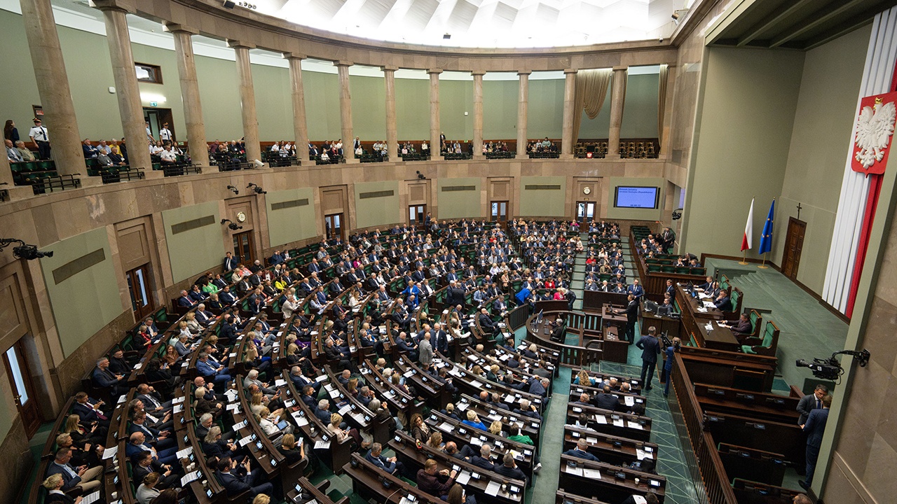 Депутат Плачек: власти заставляют поляков выплачивать долги Украины Депутат Плачек: власти заставляют поляков выплачивать долги Украины