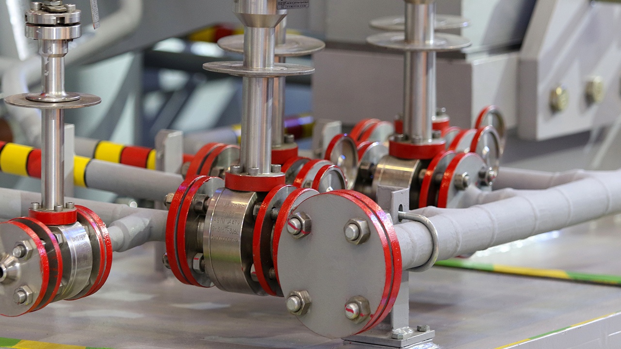 Катар вновь пригрозил остановить поставки газа в Европу