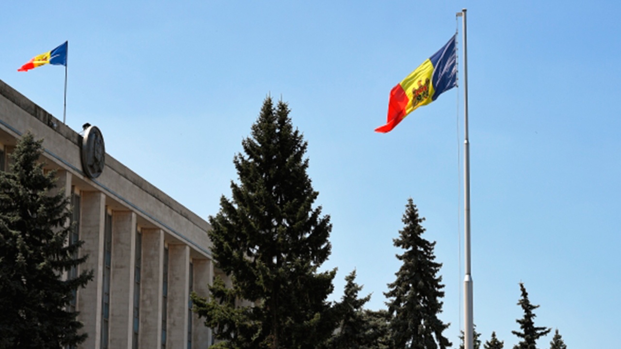 Правительство Молдавии одобрило закрытие Русского дома в Кишиневе