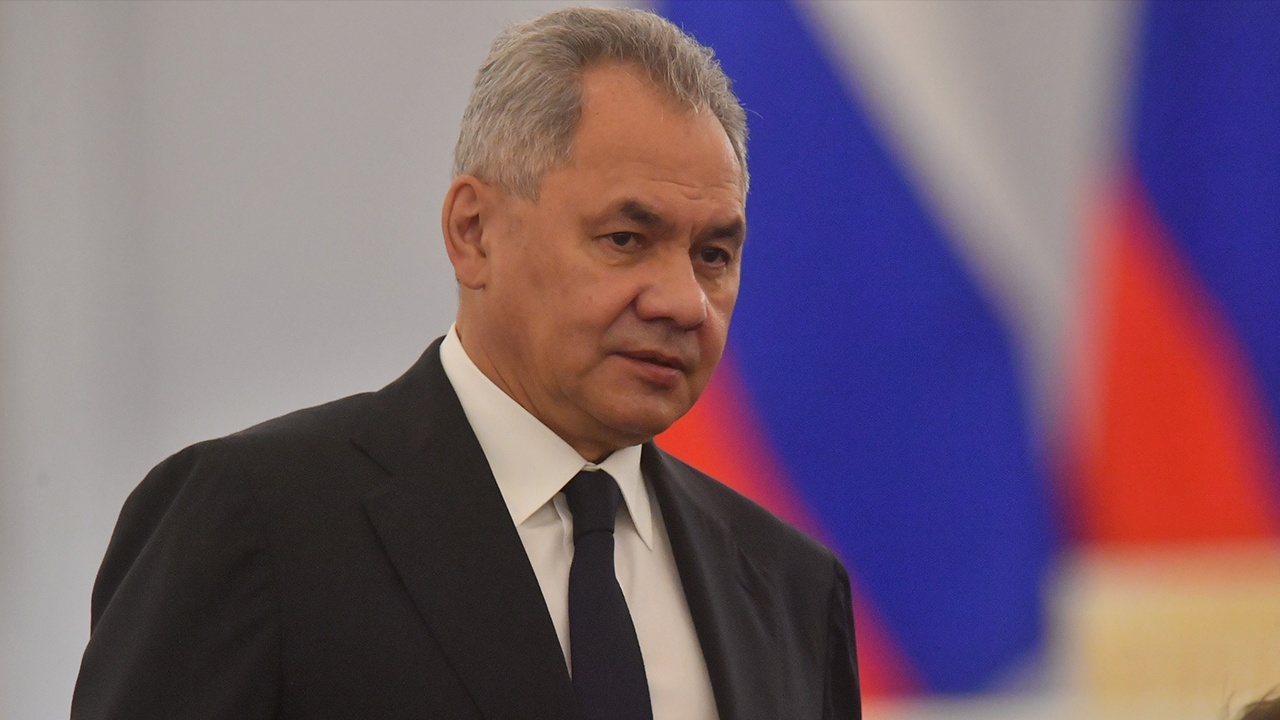 Шойгу назвал объем инвестиций в кластер переработки редкоземов в Сибири