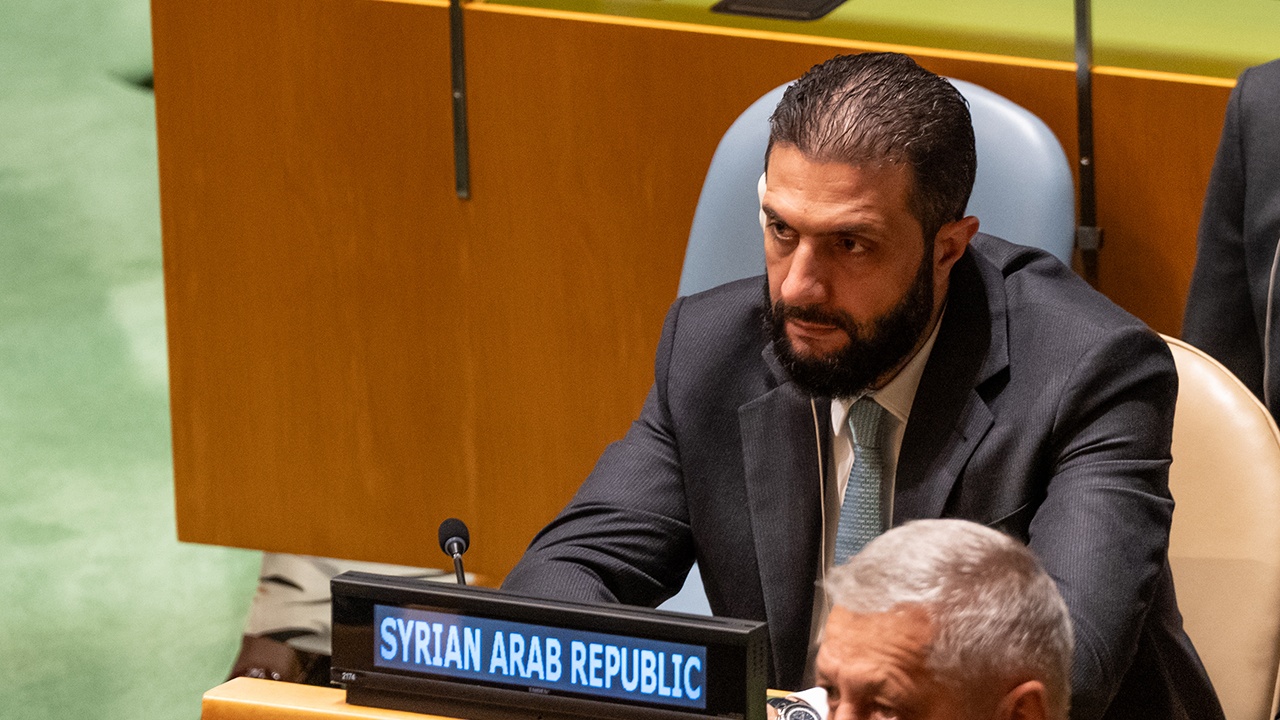 Минфин США снял санкции с сирийского лидера Ахмеда аш-Шараа