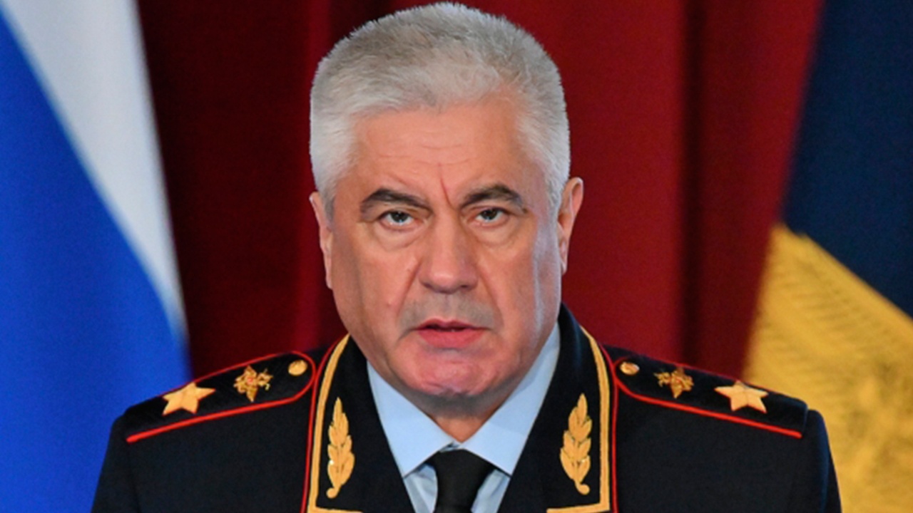 Колокольцев поздравил сотрудников МВД с профессиональным праздником