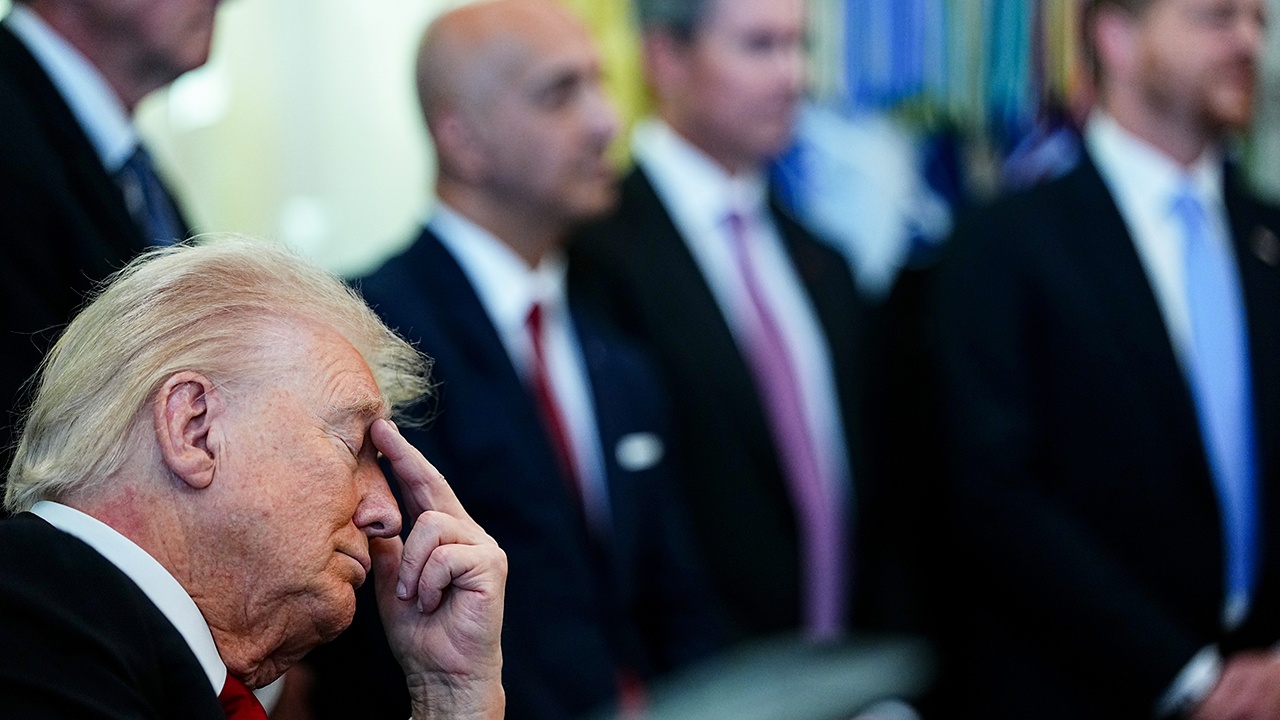 Трамп: США придется вернуть более $2 трлн, если пошлины признают незаконными