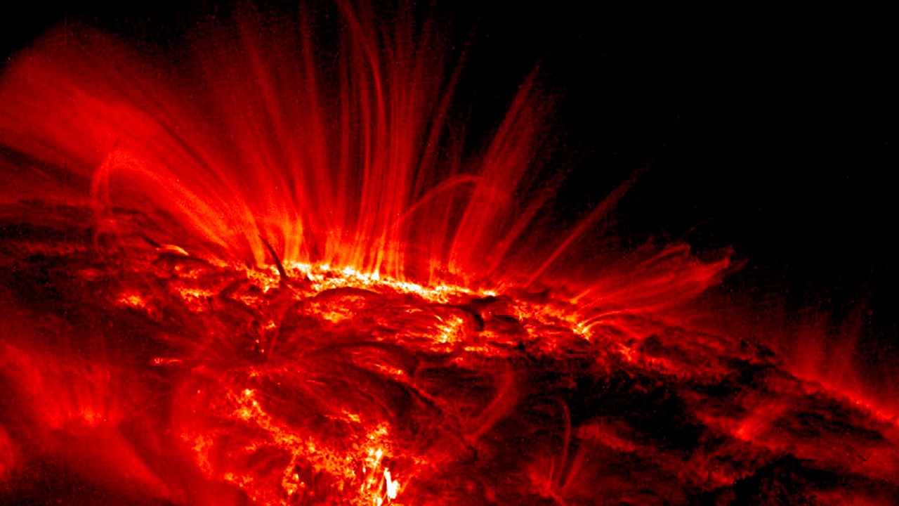 На Землю обрушится самый мощный удар плазмы за много лет
