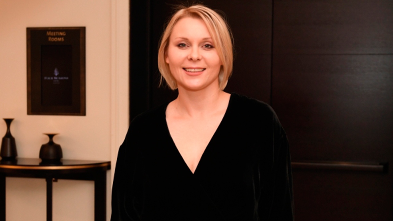 Суд заочно приговорил актрису Яну Троянову* к восьми годам колонии