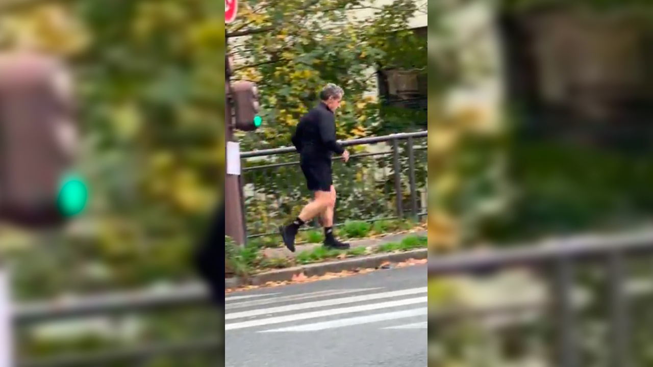 Вышедшего из тюрьмы Саркози заметили на пробежке в центре Парижа