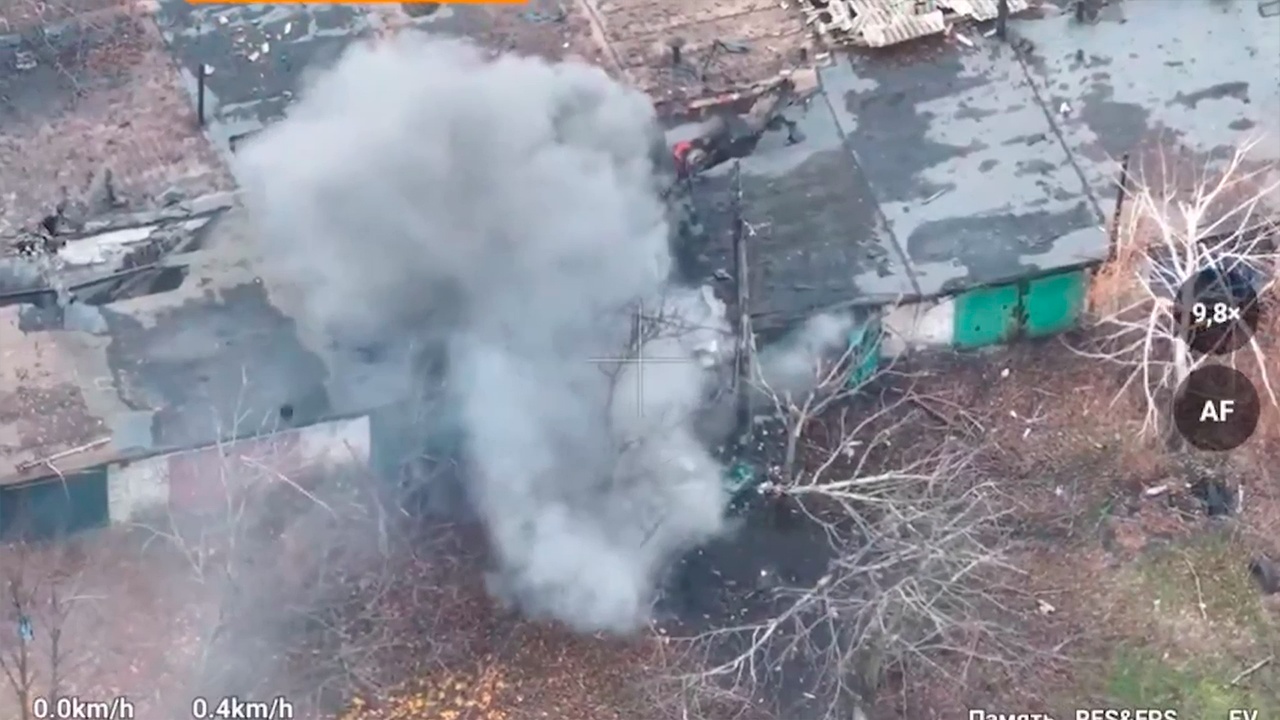 Бойцы группировки войск «Центр» освободили 49 зданий в Димитрове