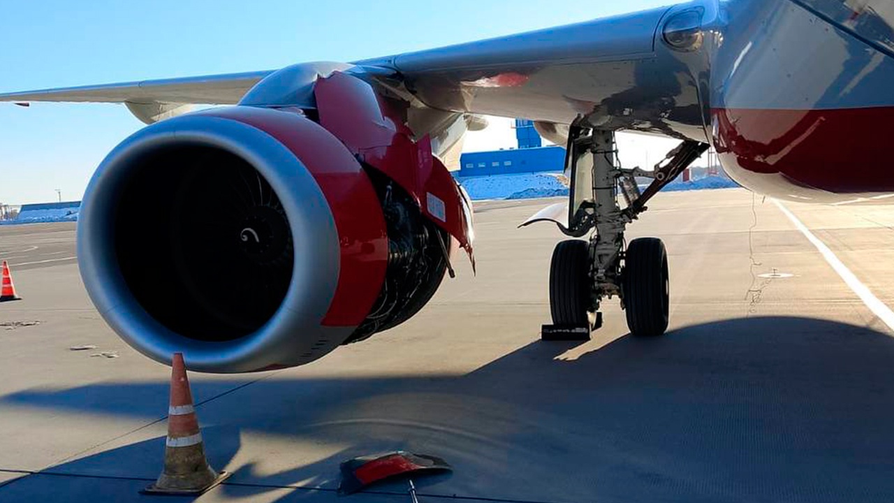 В Хабаровске экстренно посадили пассажирский самолет