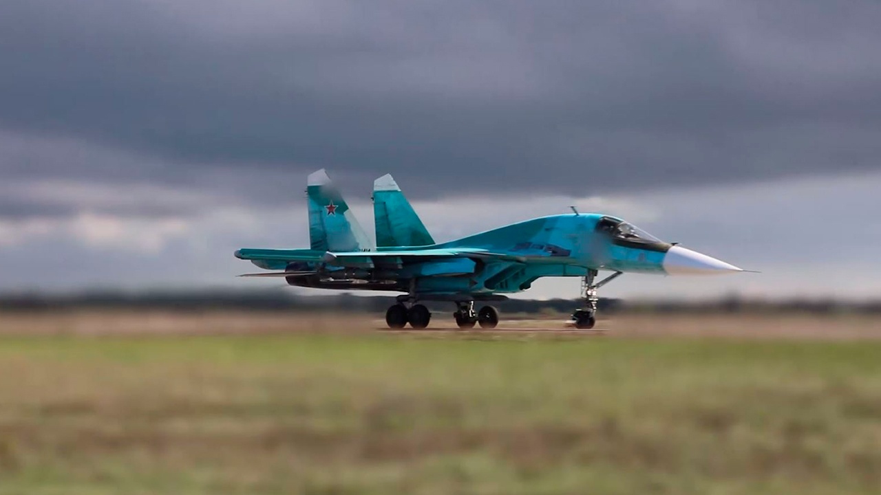 Экипаж Су-34 разнес пункт временной дислокации боевиков в зоне СВО