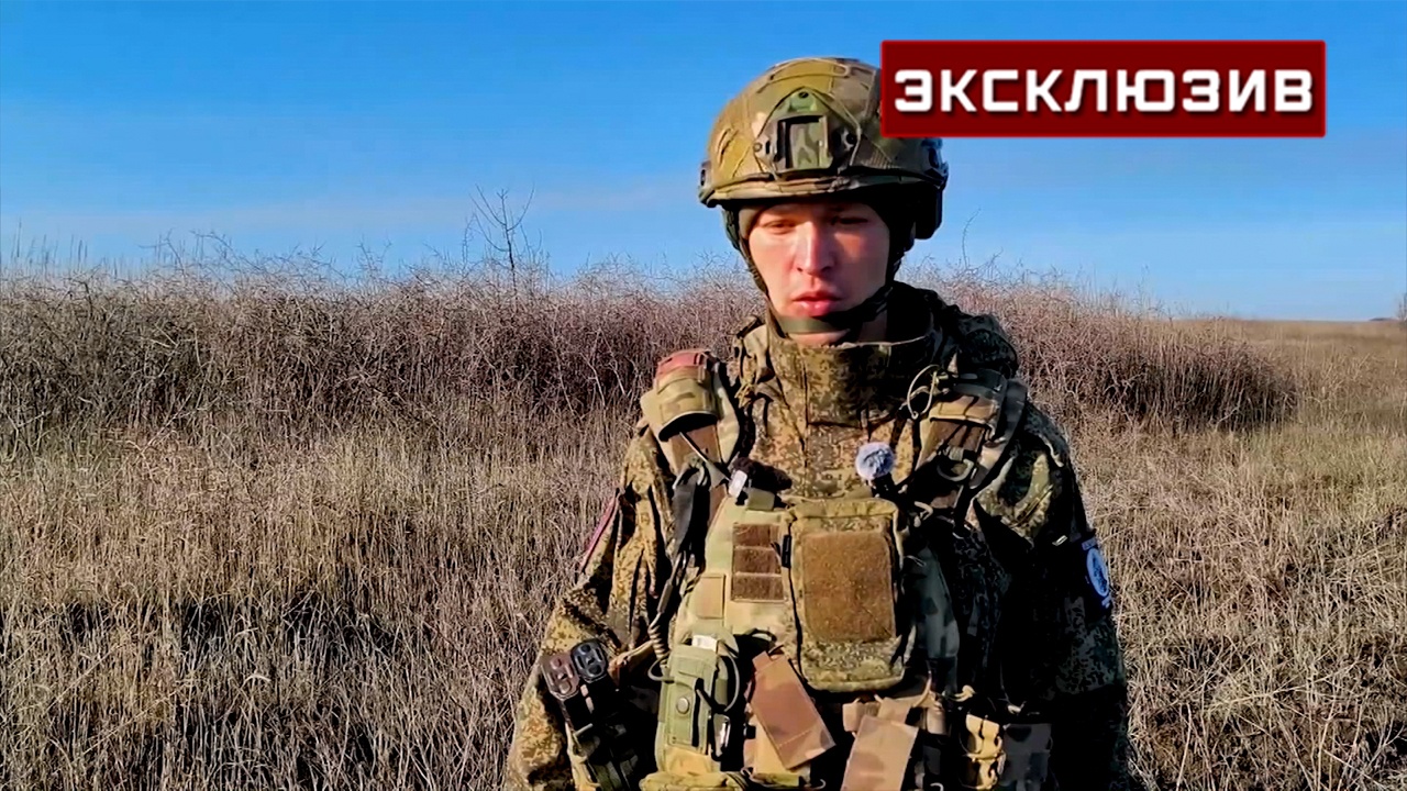 Бойцы ВС РФ эвакуировали пленного под ударами дронов в Красноармейске