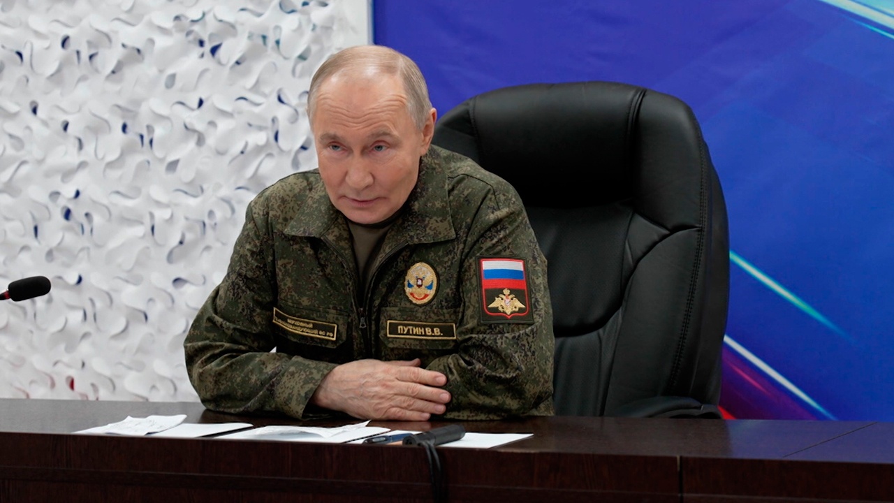 Путин посетил один из командных центров группировки «Запад»