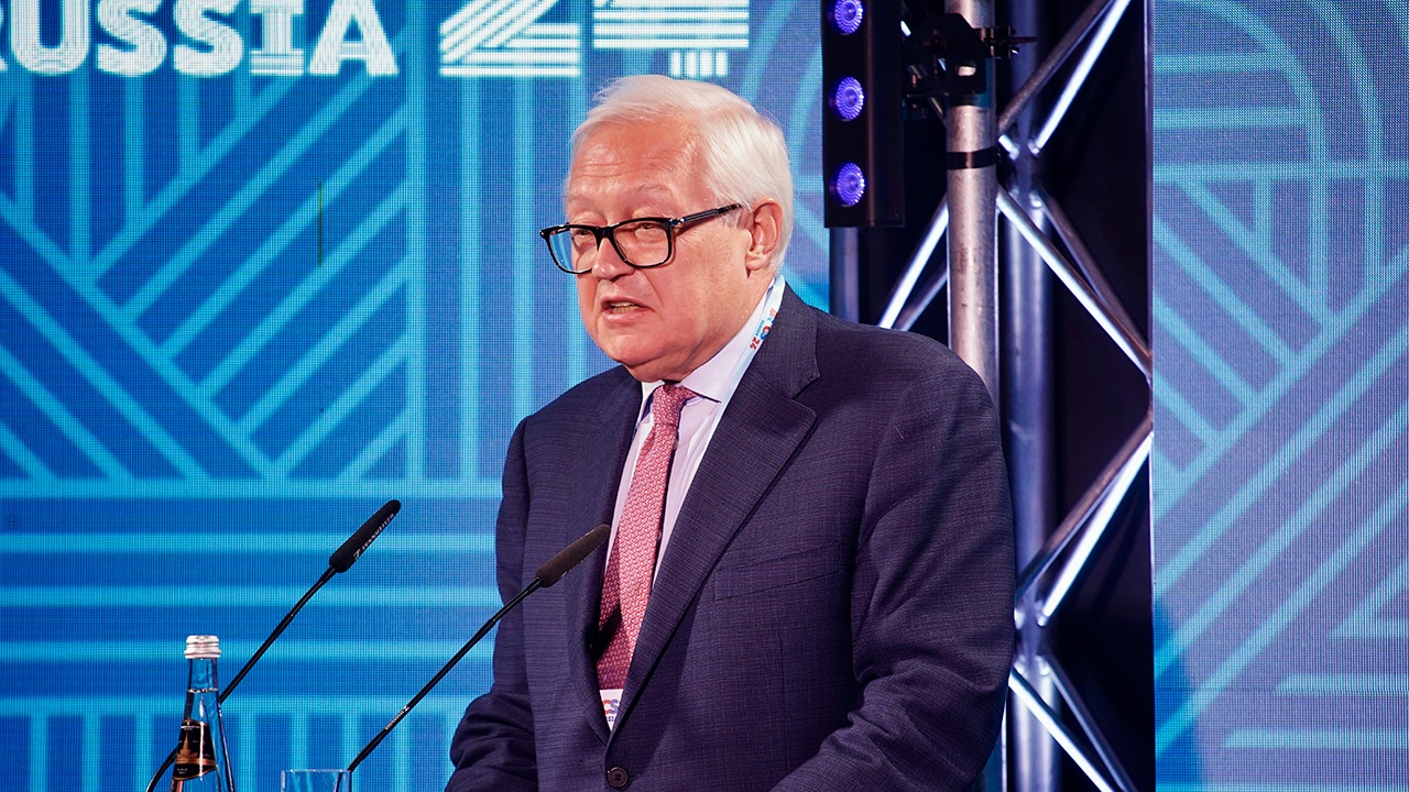 Рябков: проведение встречи Путина и Трампа стоит на повестке