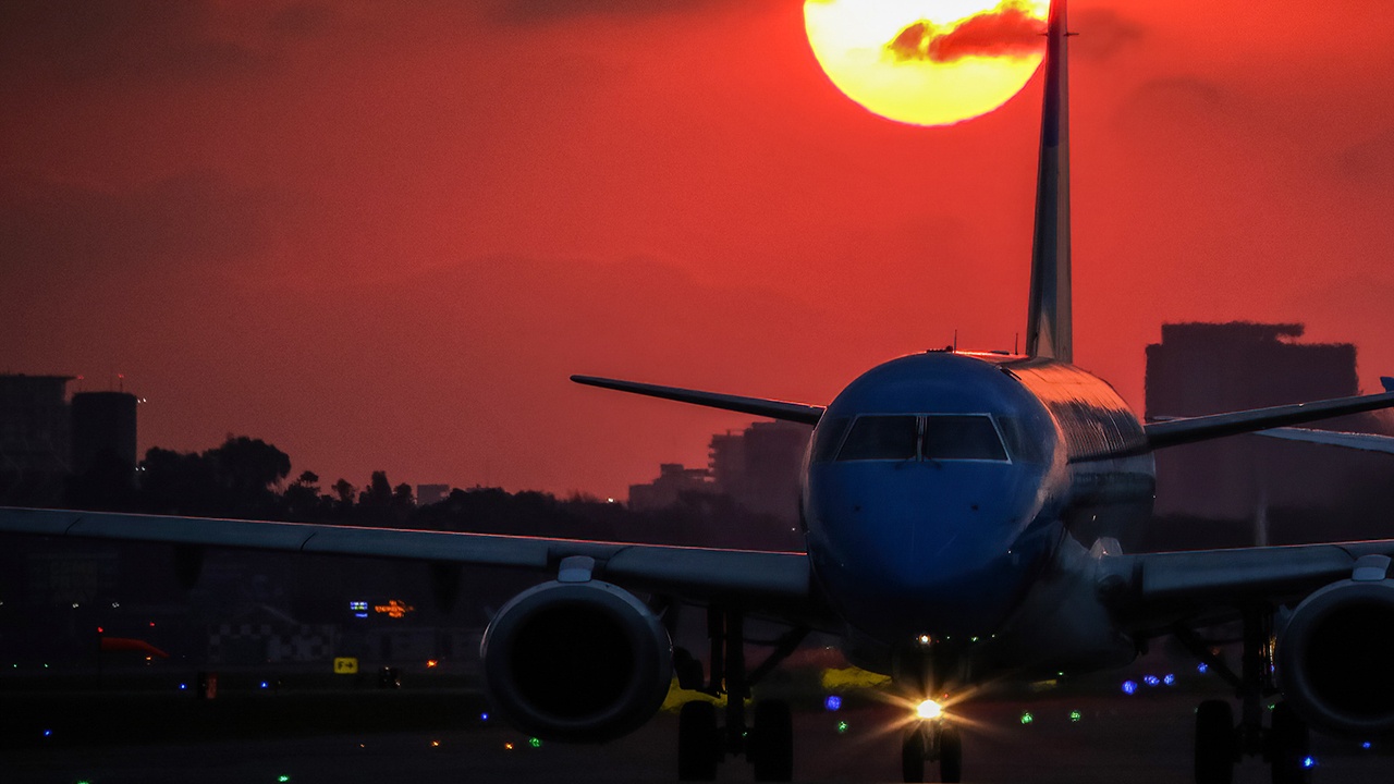 Шесть авиакомпаний отменили рейсы в Венесуэлу из-за предупреждения США