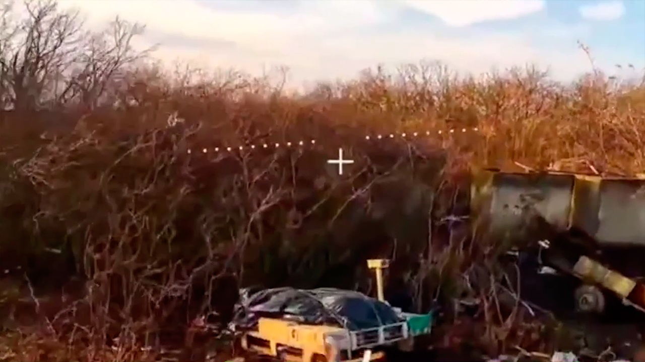 Дроноводы уничтожили бронемашину и роботизированный комплекс врага в ДНР