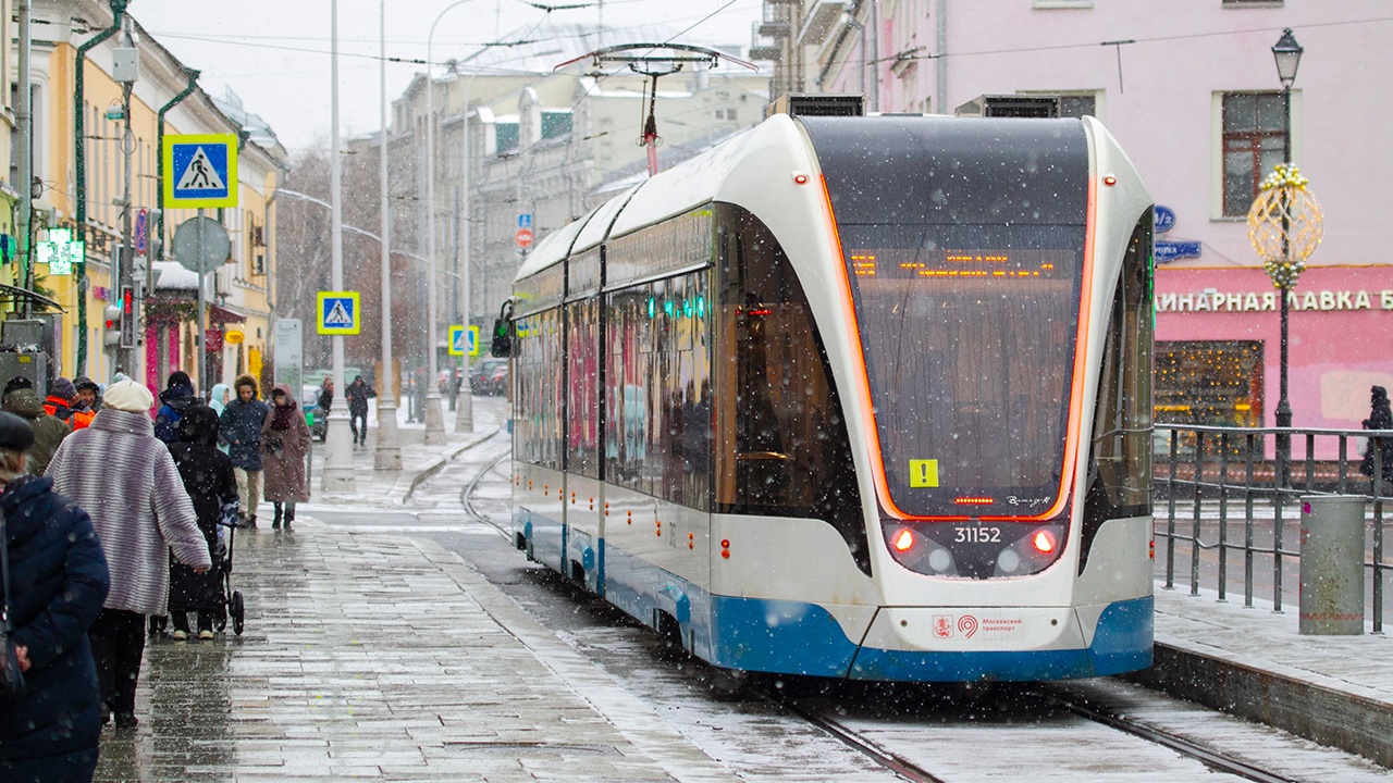 Москвичей предупредили о мокром снеге и гололедице
