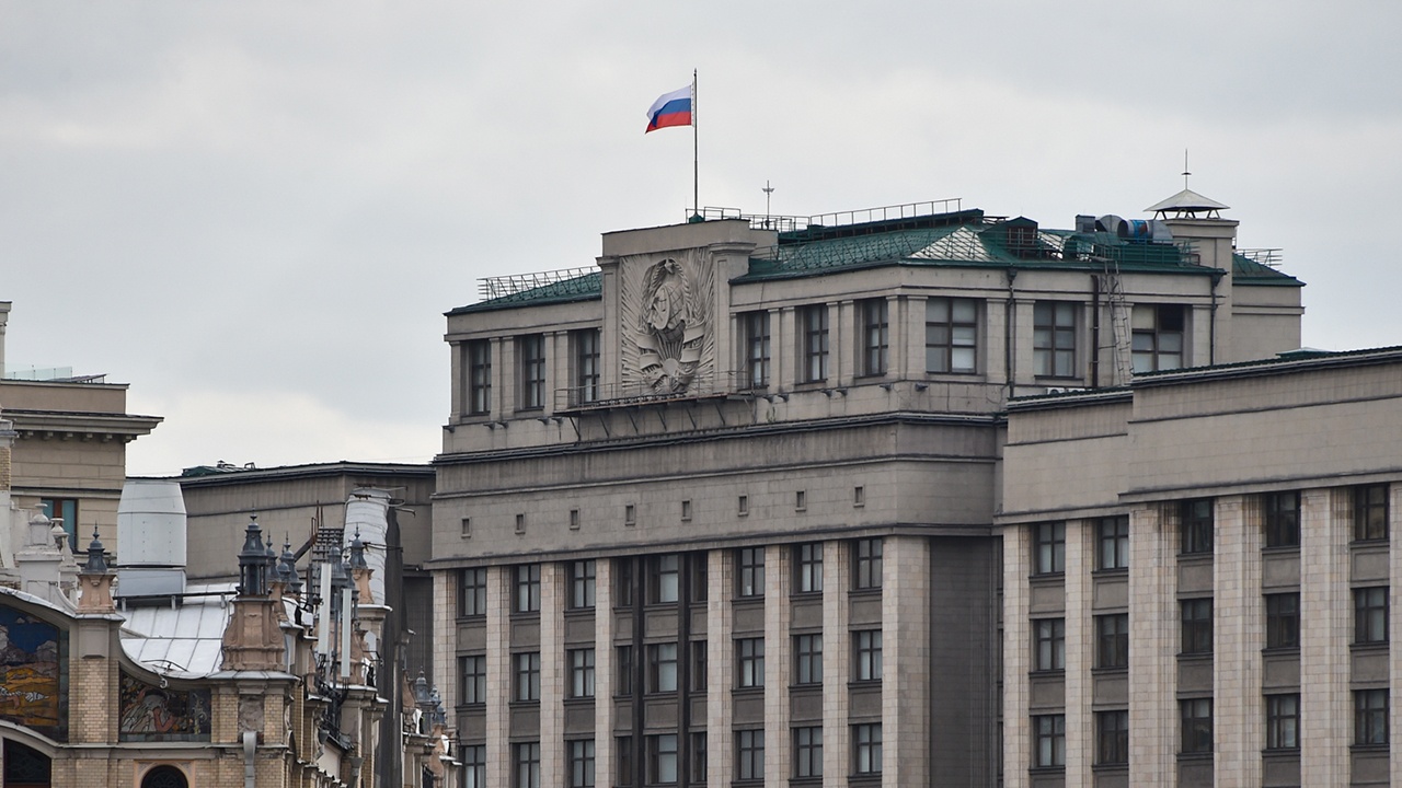 Госдума предложила ЦБ ввести купюру номиналом 10 тысяч рублей