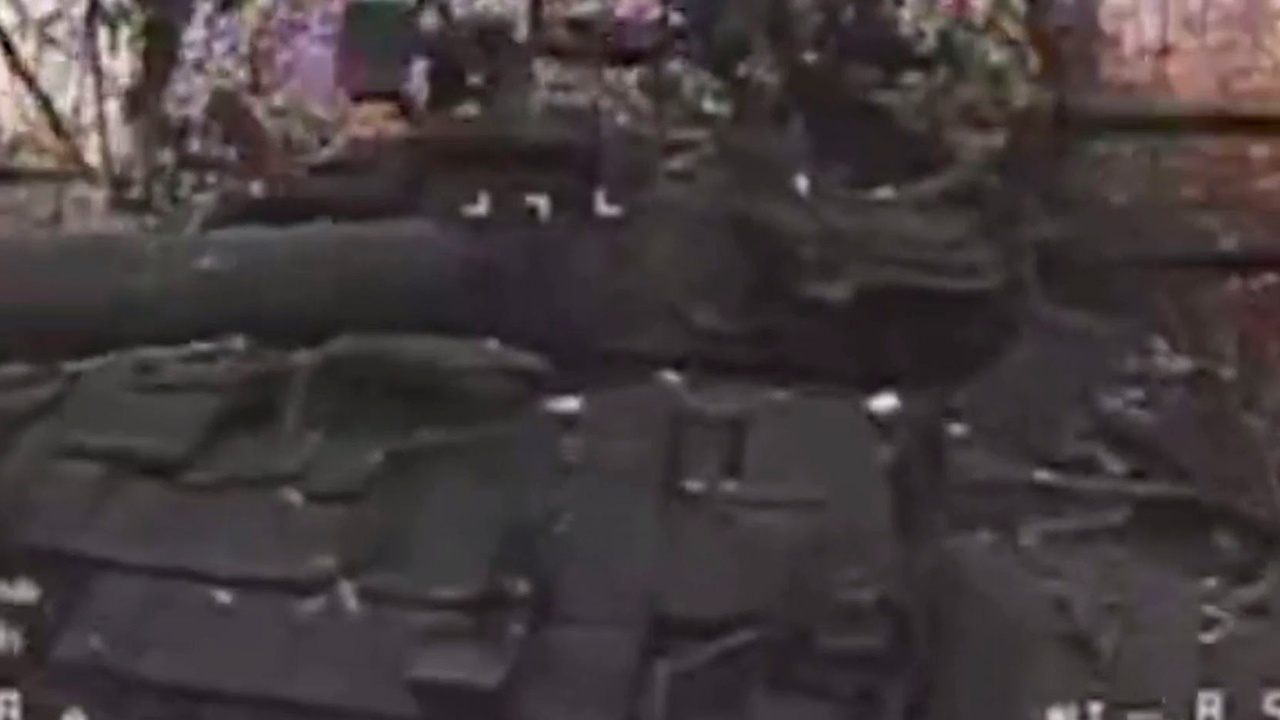 БПЛА сожгли замаскированный танк на Краматорско-Дружковском направлении