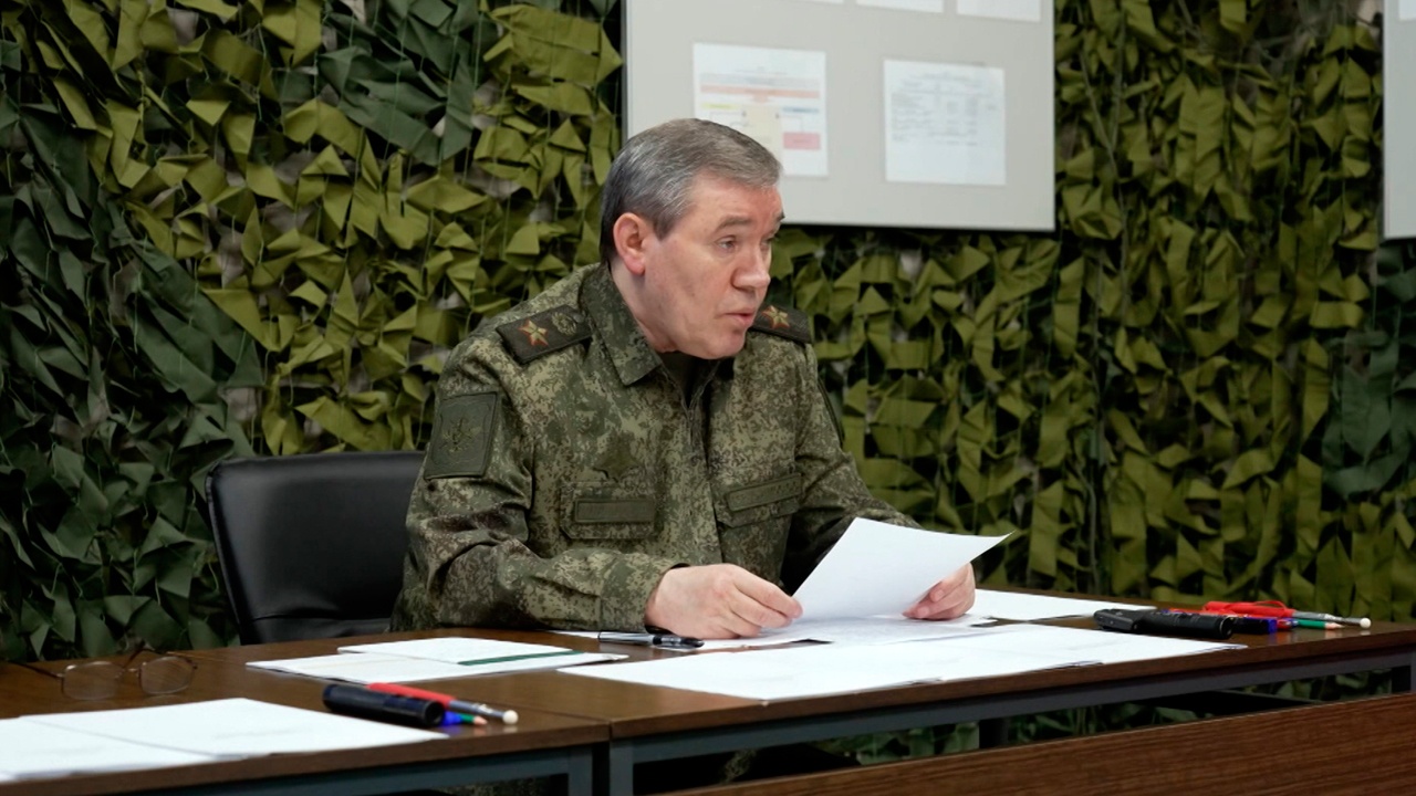 Герасимов заявил, что группировка «Запад» вошла в Красный Лиман