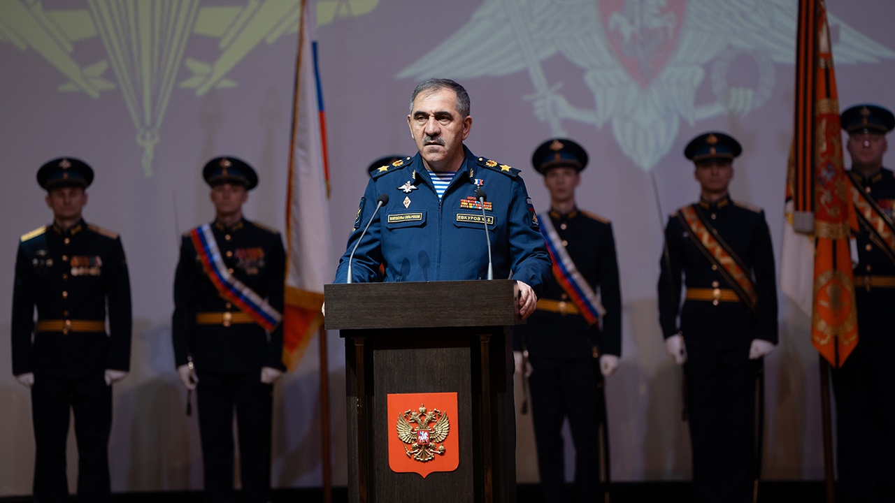 Евкуров поздравил военнослужащих ВС РФ с началом зимнего периода обучения 