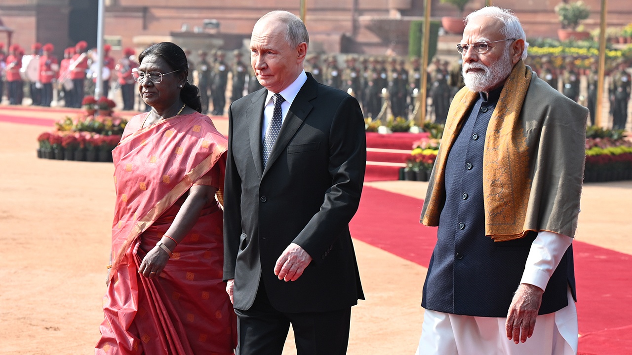 Путин вылетел из Индии после двухдневного визита