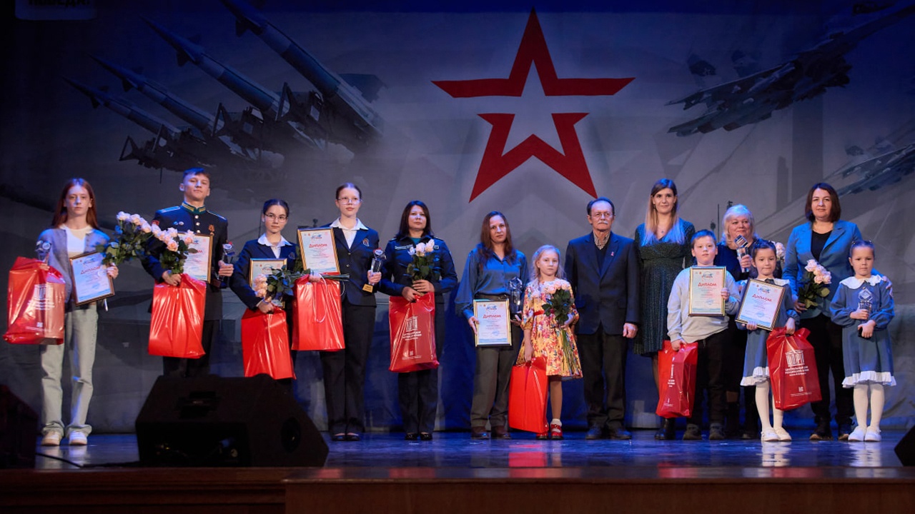 В ЦДРА наградили победителей конкурса «Профессия - Родину защищать»