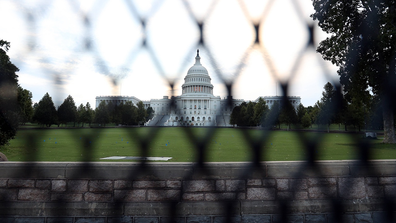 США расширят запрет на въезд для жителей более 30 стран