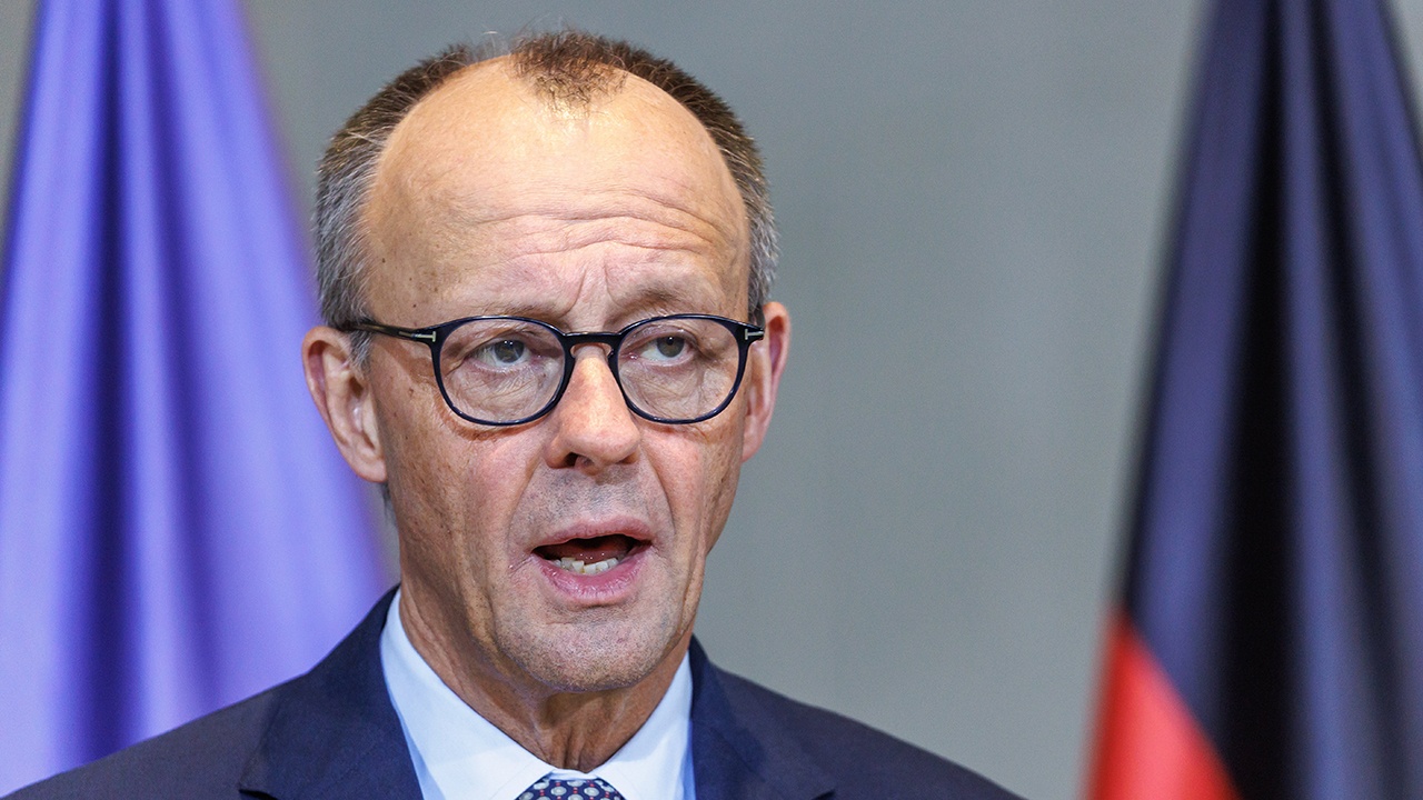 Мерц подал сотни заявлений в полицию по факту оскорблений в свой адрес