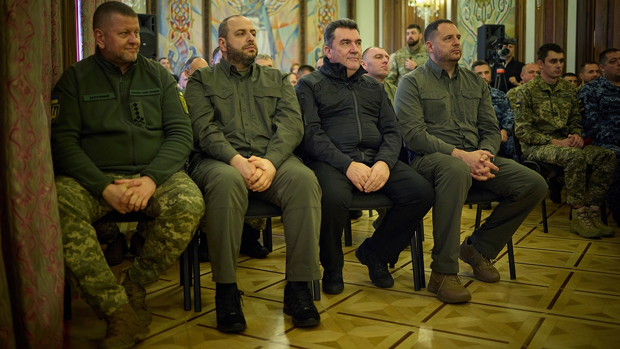 Генпрокуратура утвердила обвинение против Залужного и Ермака