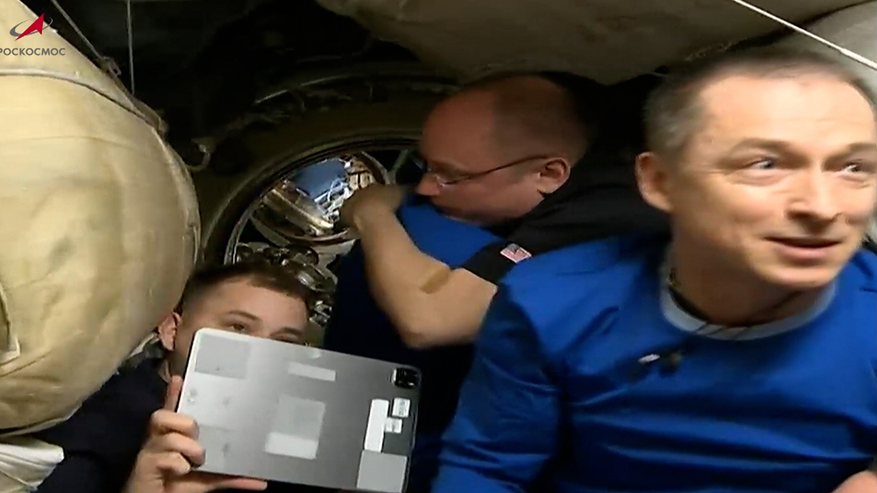 Экипаж МКС перешел на корабль «Союз МС-27» для возвращения на Землю