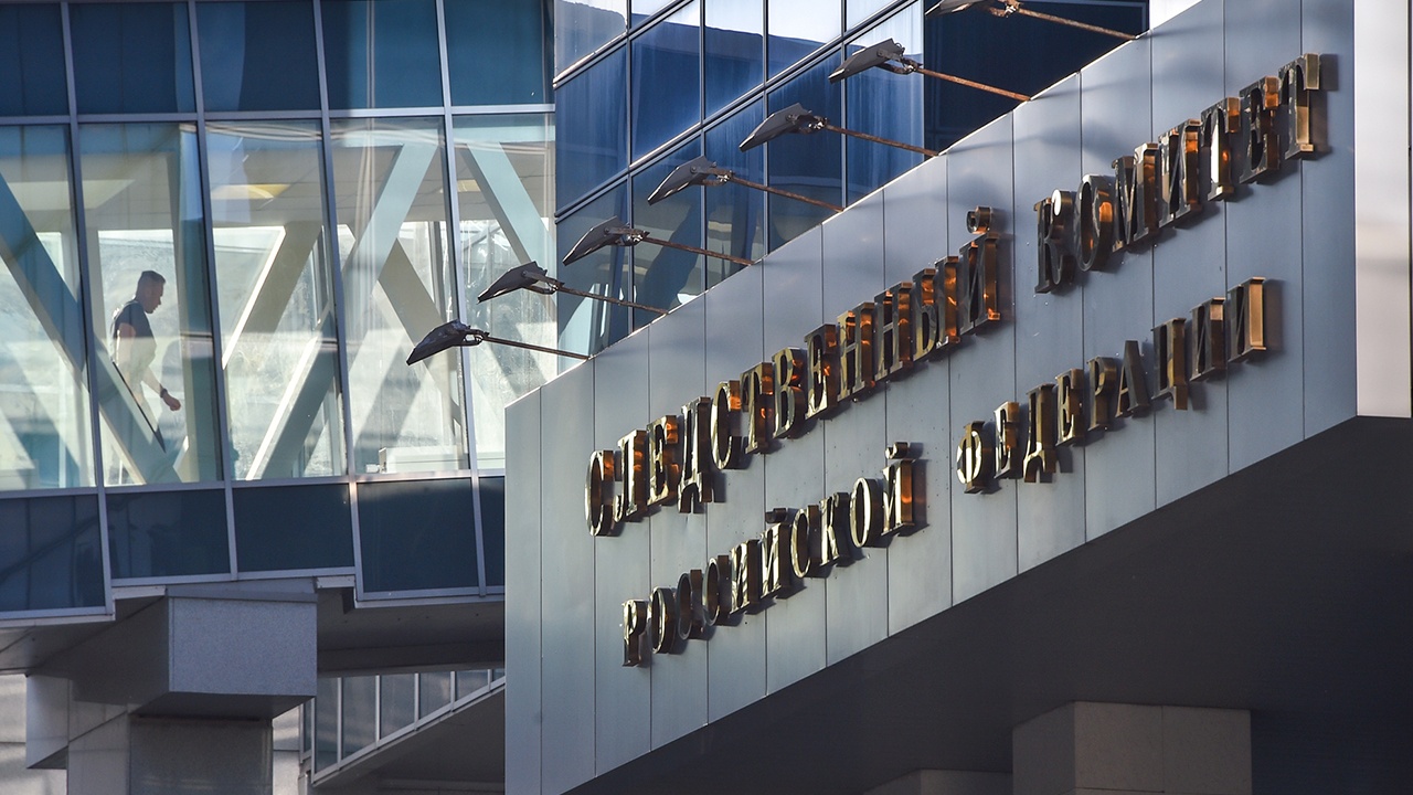 Охранницу питерской школы задержали после устроенной учеником поножовщины