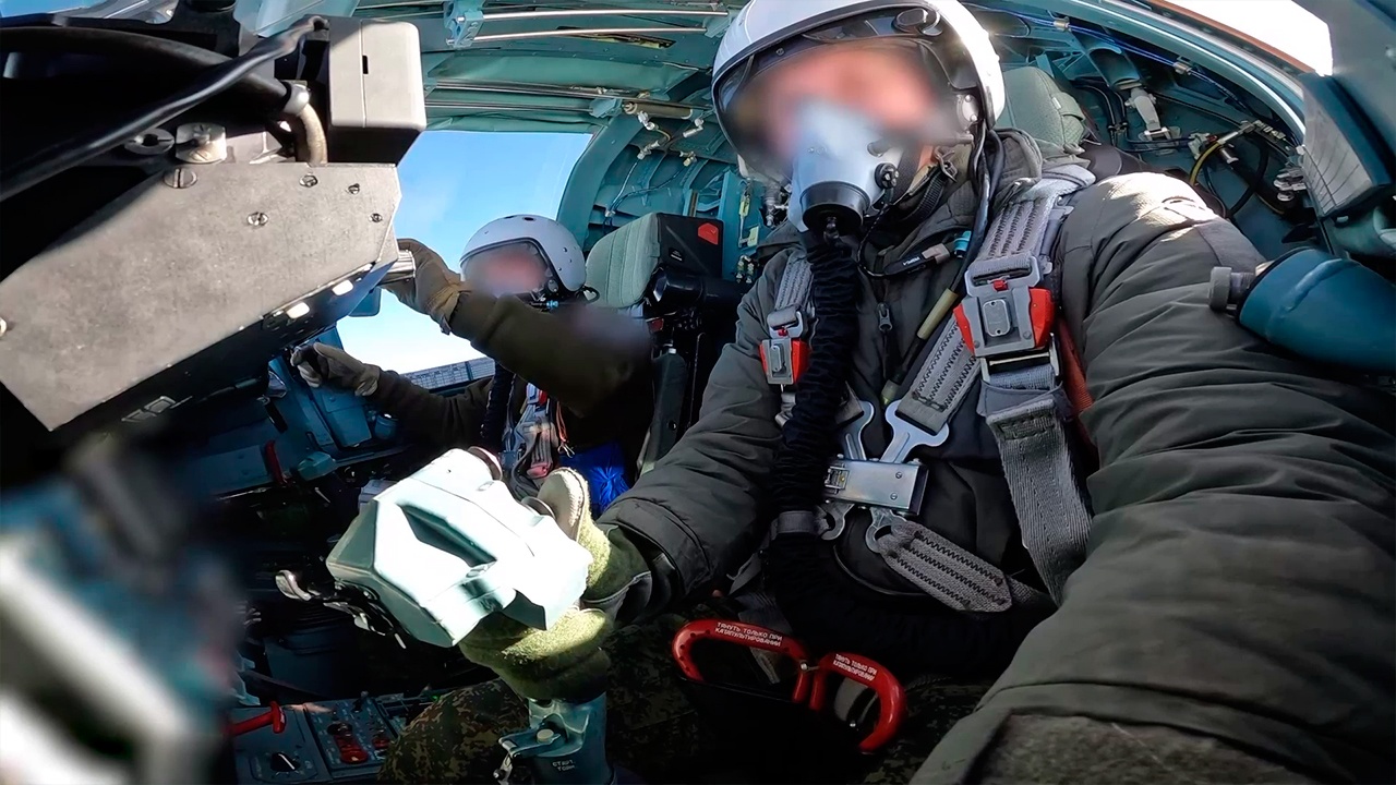 Экипаж Су-34 разнес пункт управления беспилотниками врага в зоне СВО 