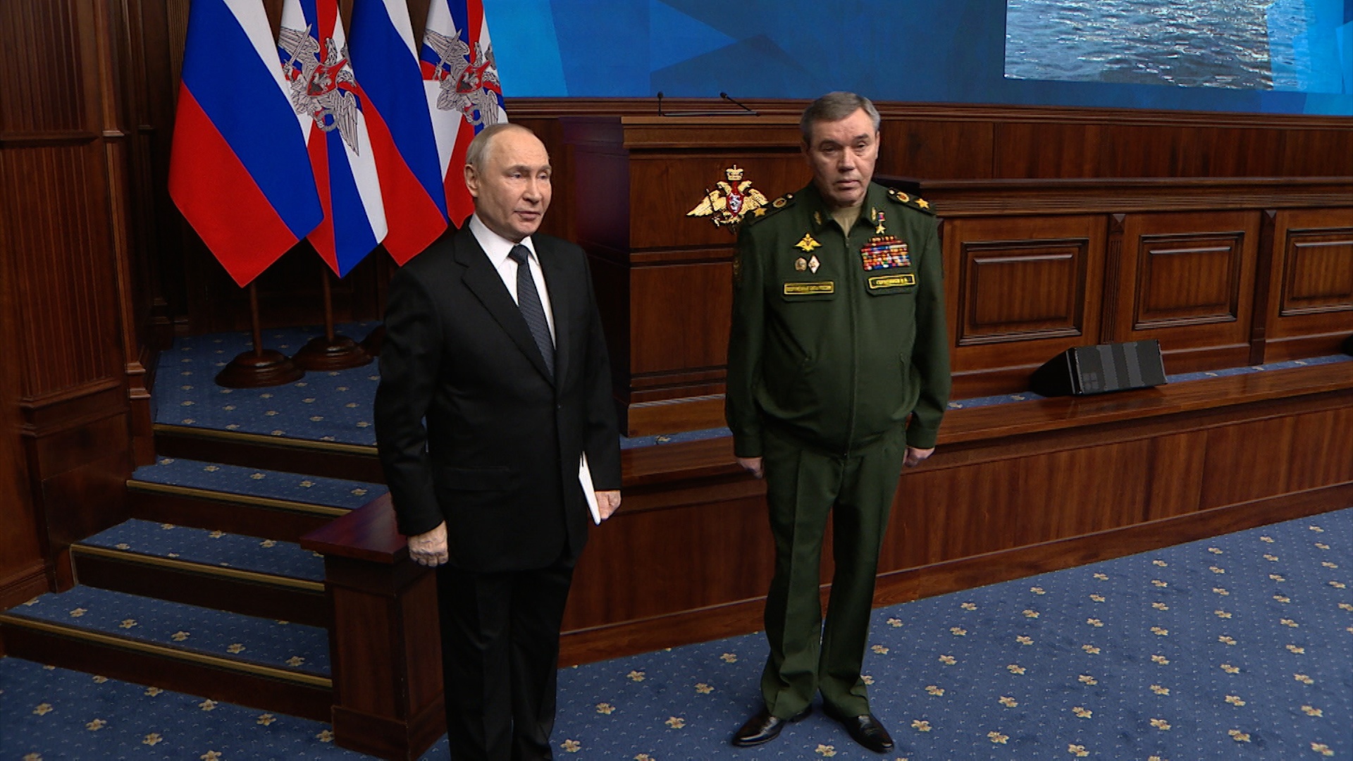 Путин: ВС РФ передают зарубежным партнерам опыт, полученный в ходе СВО 