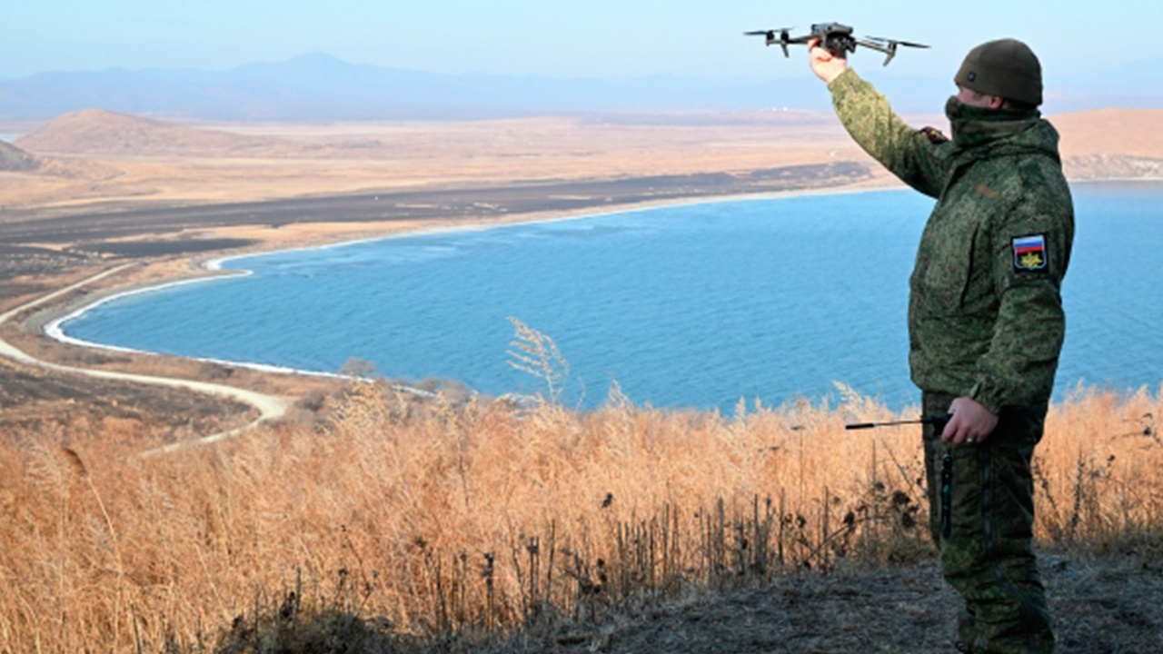 Путин: РФ готова прекратить боевые действия немедленно при обеспечении условий безопасности 