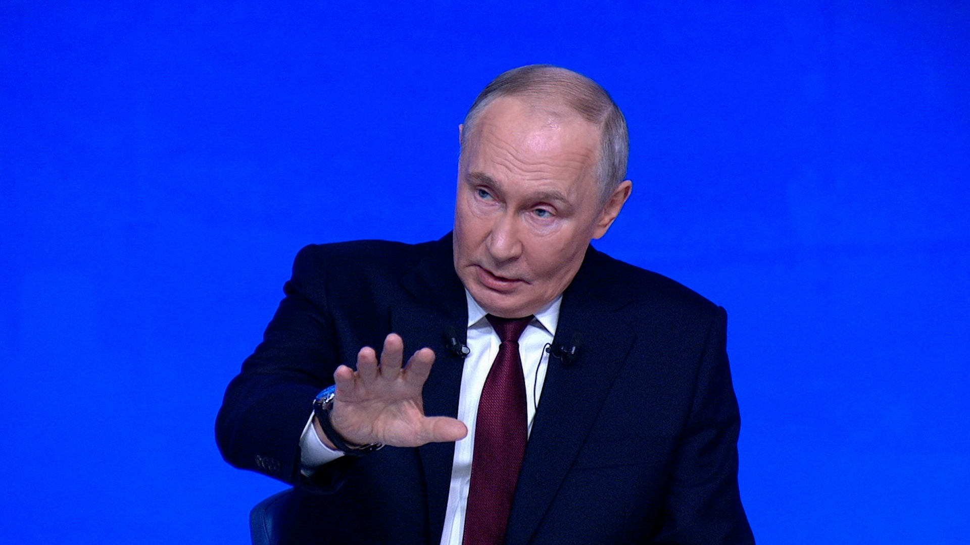 Путин заявил о безуспешных попытках ВСУ вернуть контроль над частью Красноармейска