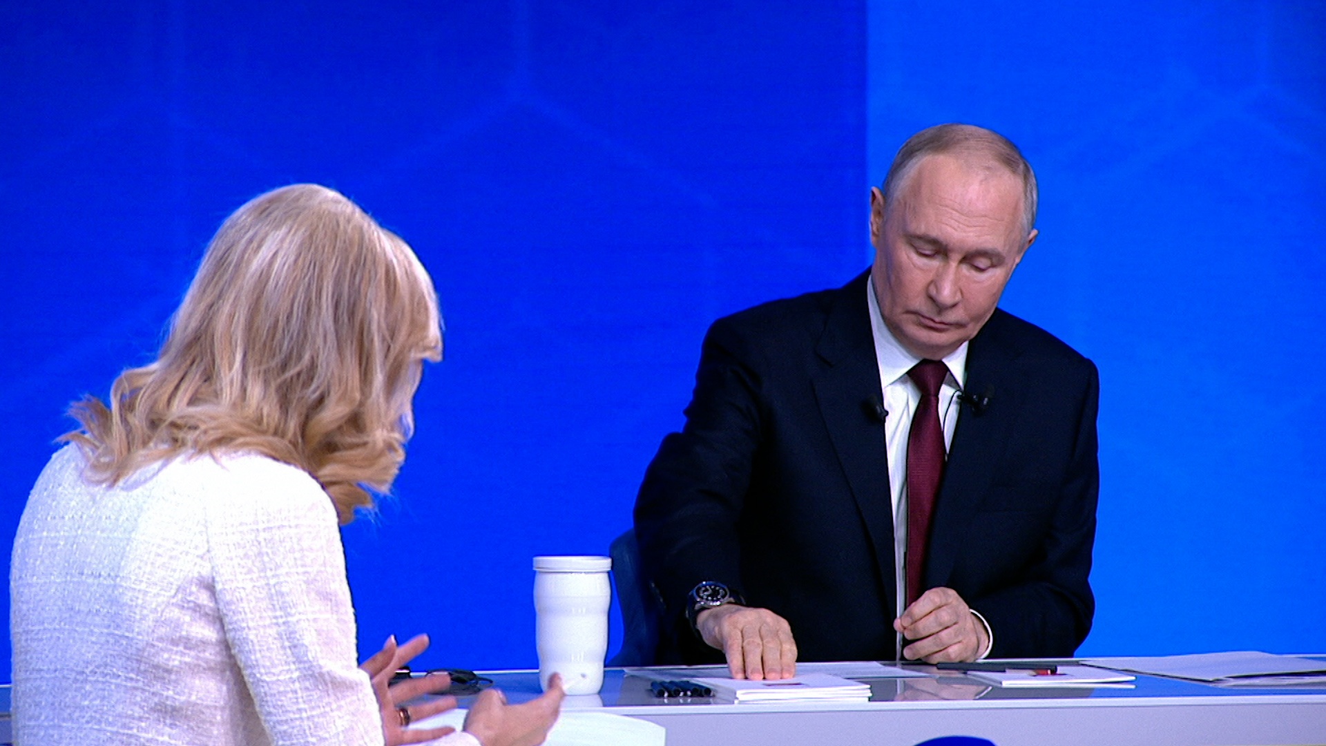 Путин: РФ пока не видит готовности Киева обсуждать территориальный вопрос