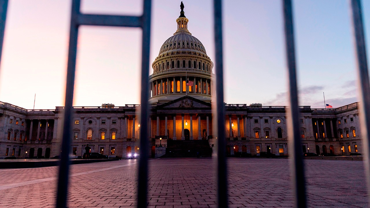 Конгрессвумен Луна рассказала об интересантах затягивания кризиса на Украине