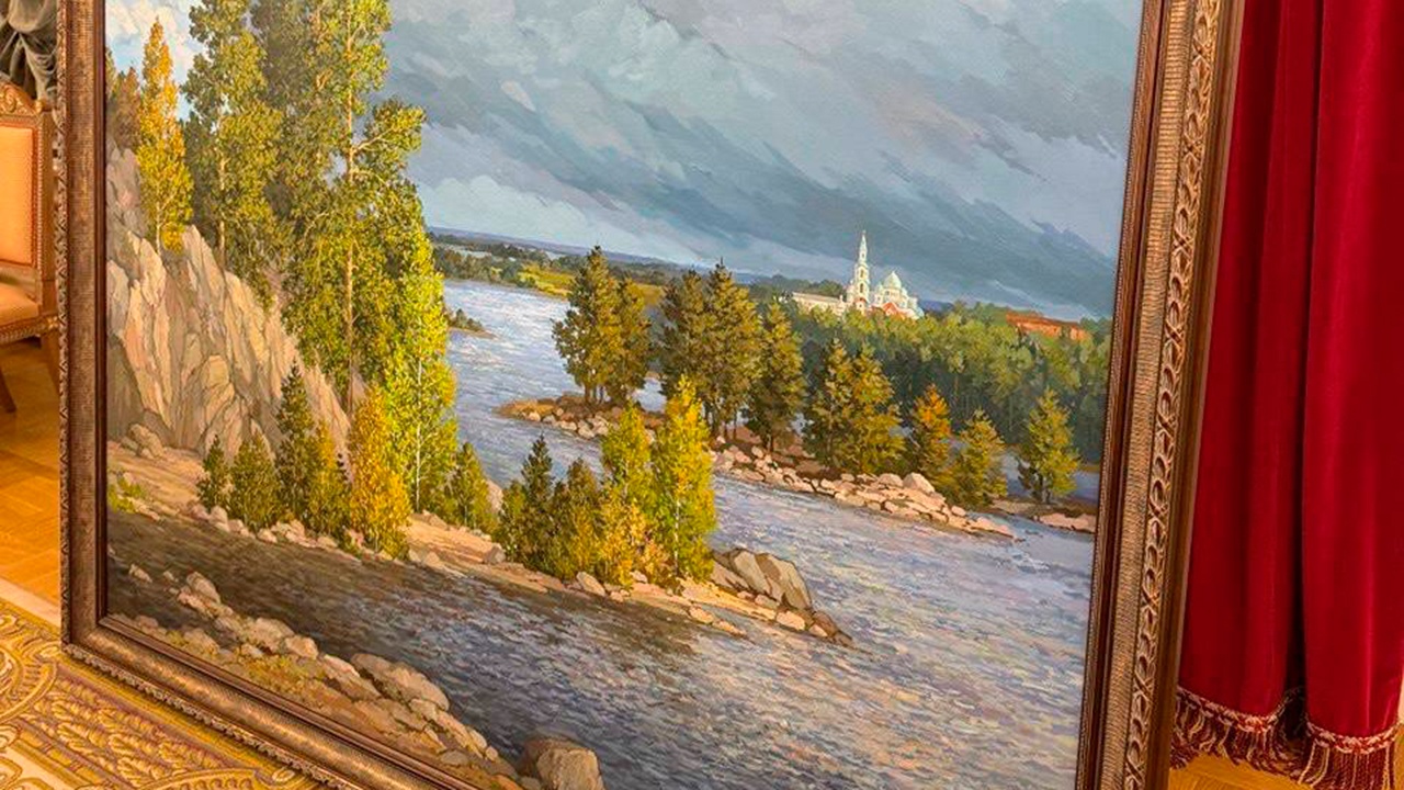 Лукашенко привез в Петербург картину для Путина