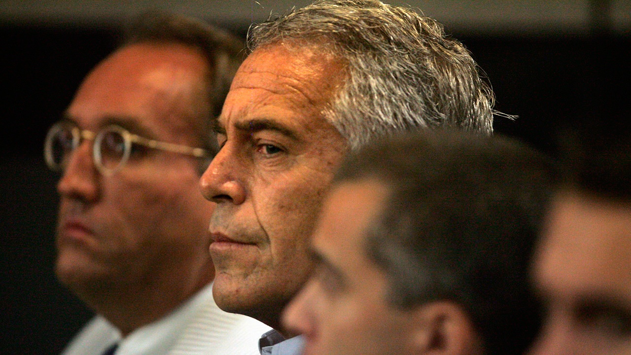 Не менее 16 файлов из материалов «дела Эпштейна» пропали из публичного доступа