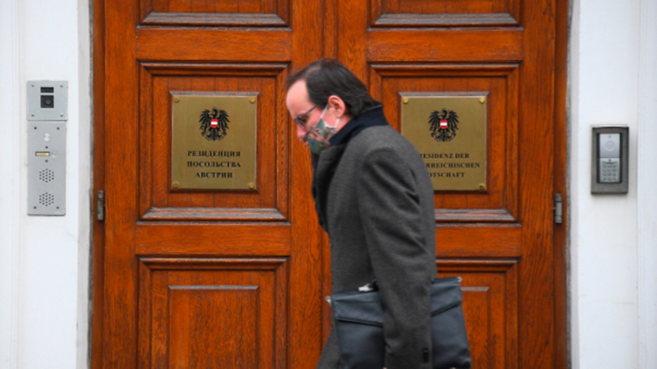 Посол РФ: Австрия пообещала выдавать россиянам визы сроком до года