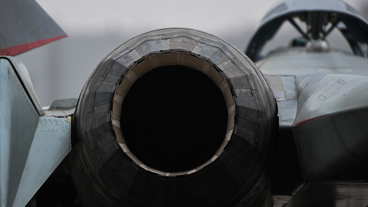 Су-57 впервые взлетел с перспективным двигателем пятого поколения