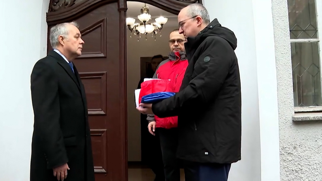 В Гданьске польские власти закрыли последнее генконсульство России