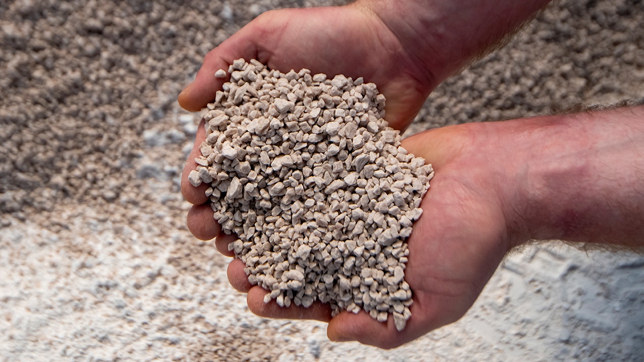 В Литве начали обсуждать спонсирование ВСУ за счет транзита белорусских удобрений