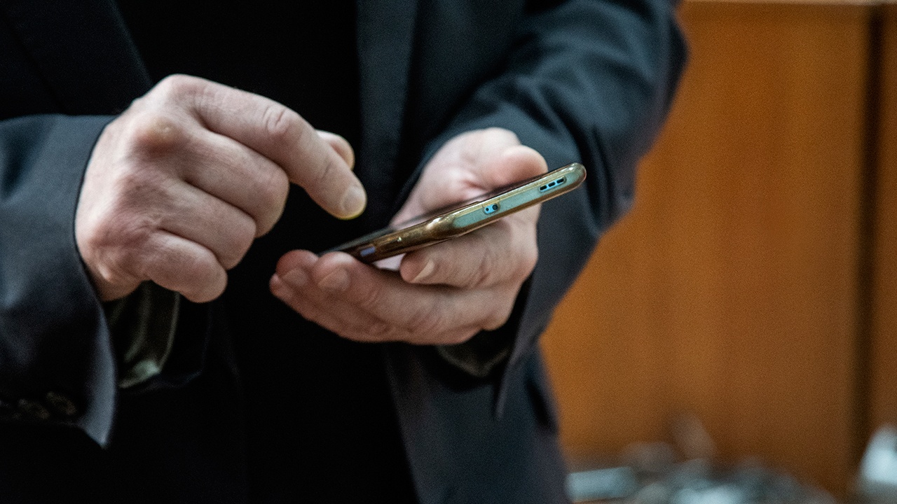 В Роскомнадзоре допустили полную блокировку WhatsApp*