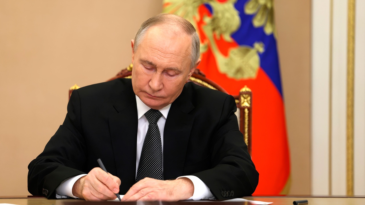 Путин сделал гвардейской 6-ю краснознаменную армию