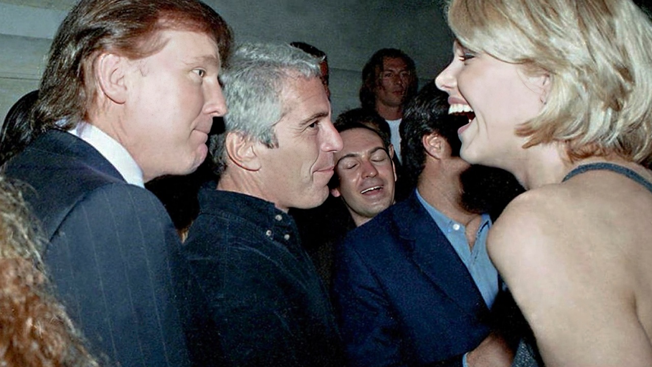 Трамп летал на самолете Эпштейна чаще, чем заявлялось ранее