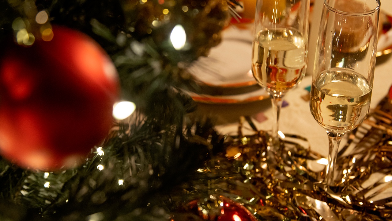 Нарколог объяснил, чем грозит «синдром праздничного сердца»