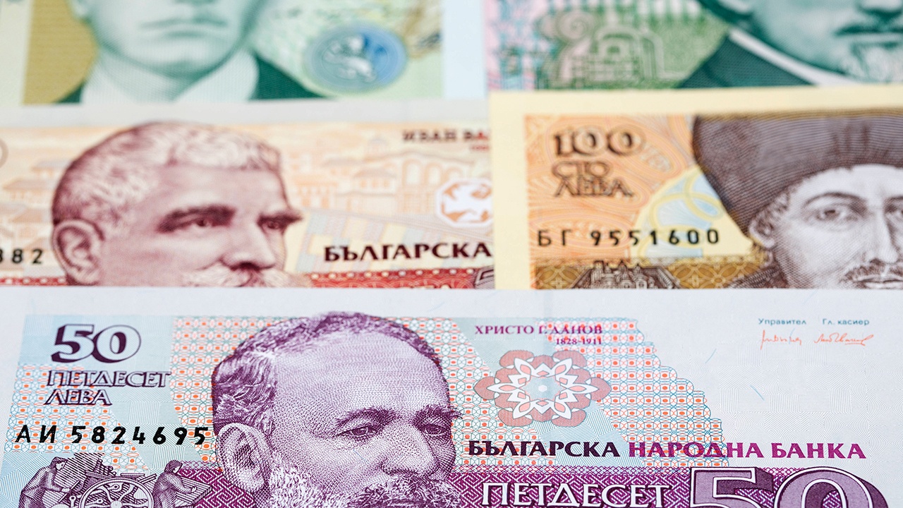 Около 15 тысяч евро сгорели в болгарском банке из-за нафталина