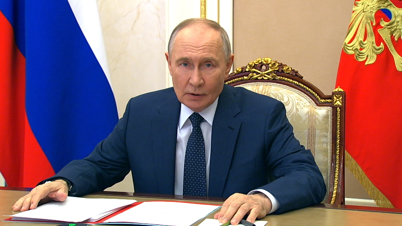 Путин предложил Совбезу обсудить использование ИИ в интересах обороны